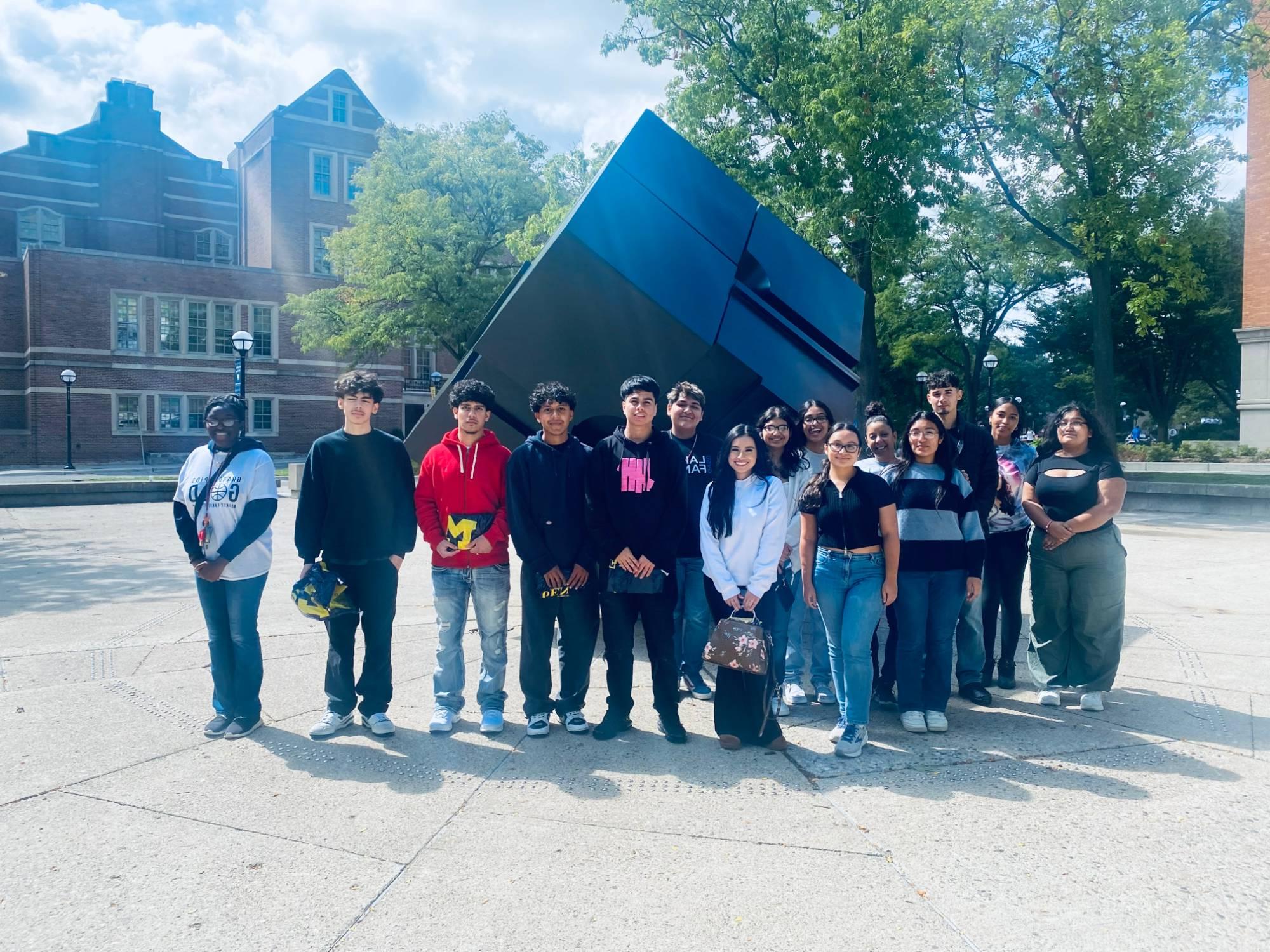 students on a college tour